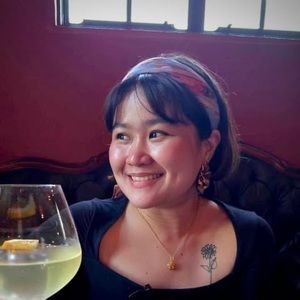 Meet your Posher, Elyza